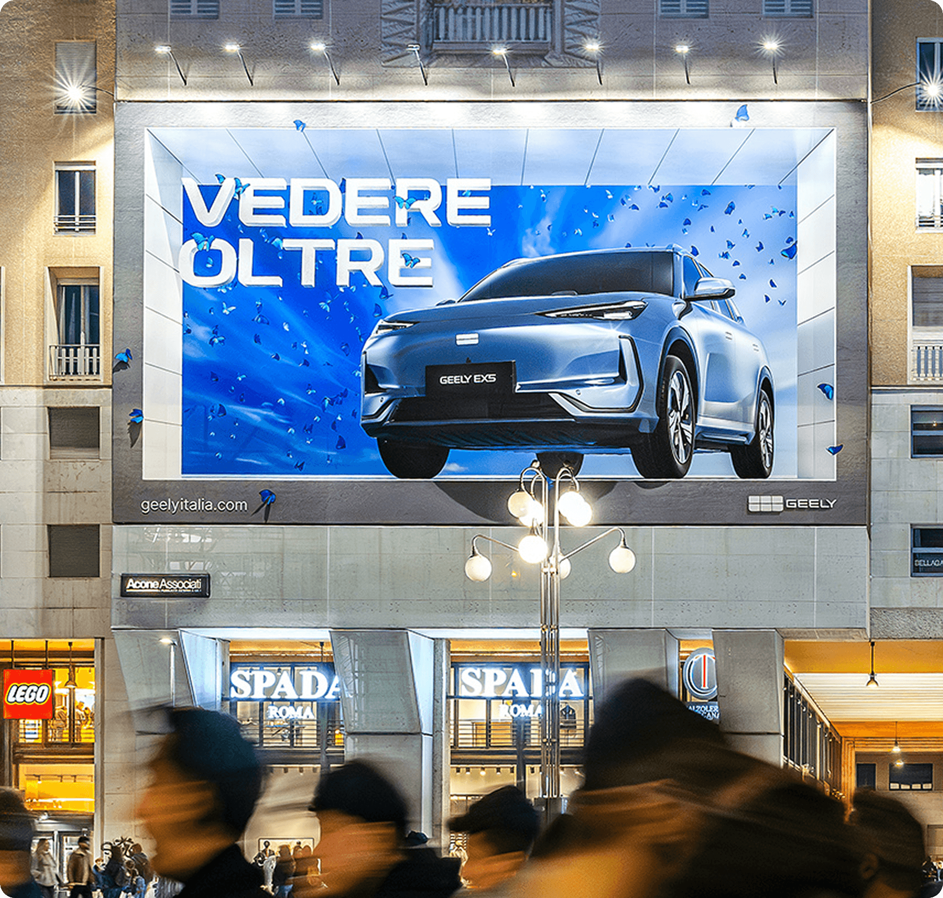 Vedere oltre per superare i confini. Anche quelli di un’affissione.