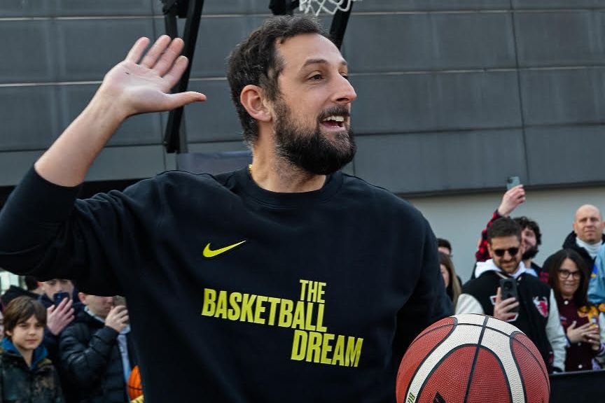Marco Belinelli sul grande schermo con Geely